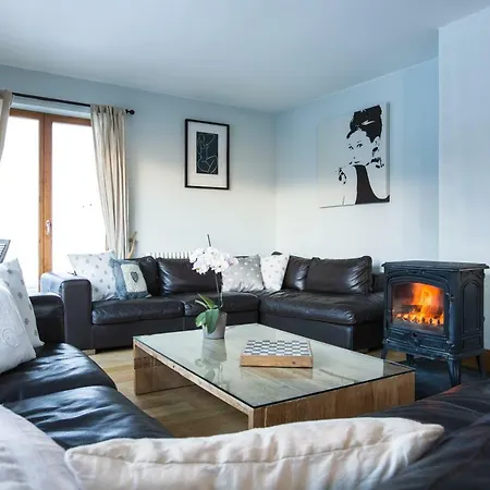 Chalet Chalet Charlie *